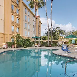 https://la-quinta-inn-suites-airport-north.davenporthotels.org
